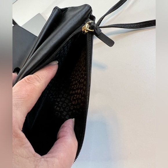 Kate Spade Perforated Envelope Style Crossbody/Wallet Black NWOT - Picture 6 of 7